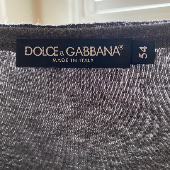 Dolce & Gabbana Men’s V-neck T-Shirt (Authentic) - Picture 4 of 8